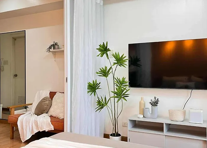 Azure Staycation By Deluxe Enclave Manila